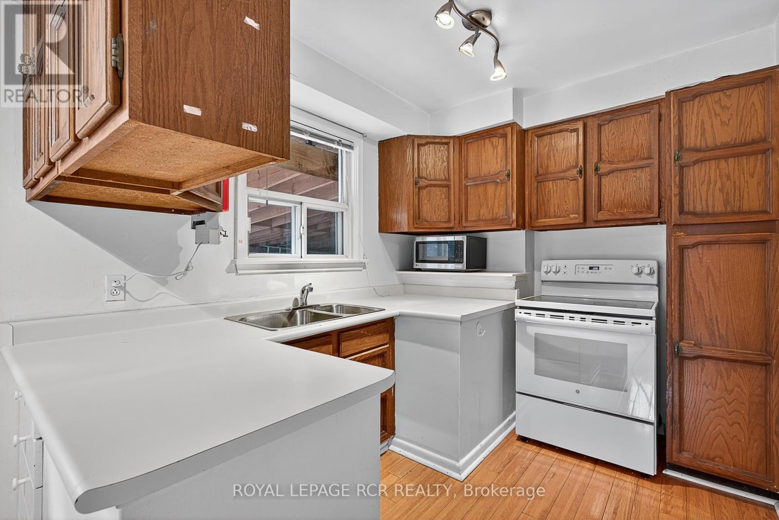 398 Connaught Avenue, Toronto, Ontario  M2R 2M2 - Photo 14 - C12480519