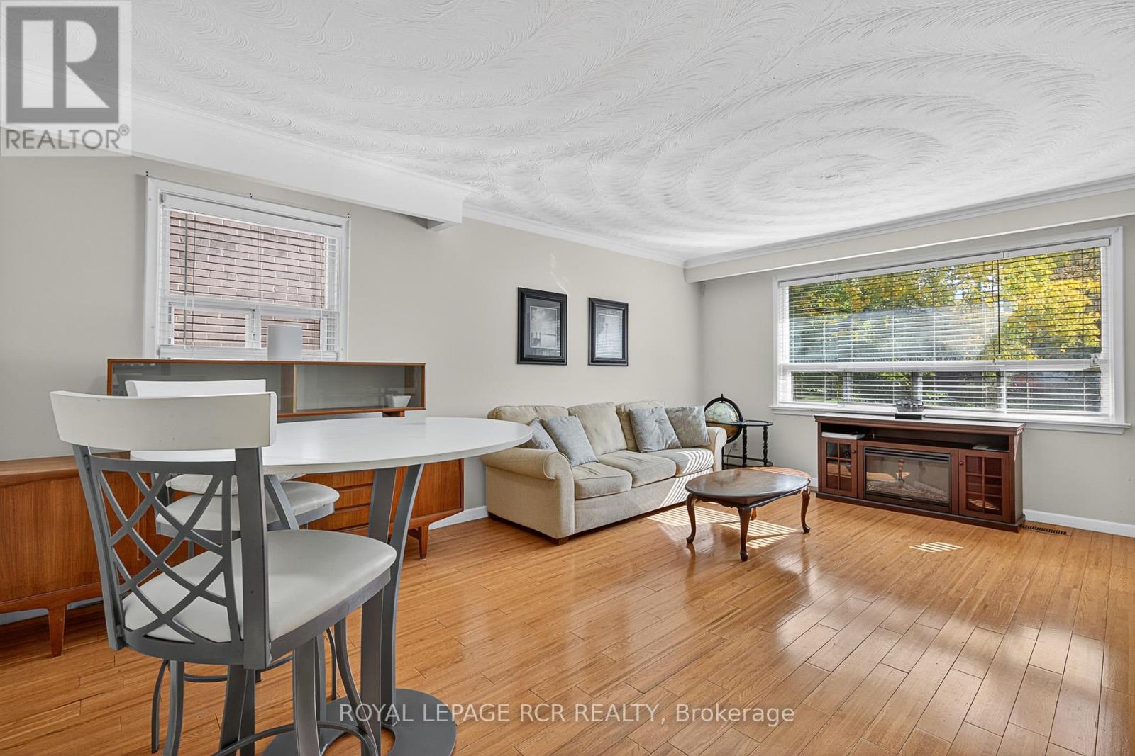 398 Connaught Avenue, Toronto, Ontario  M2R 2M2 - Photo 9 - C12480519
