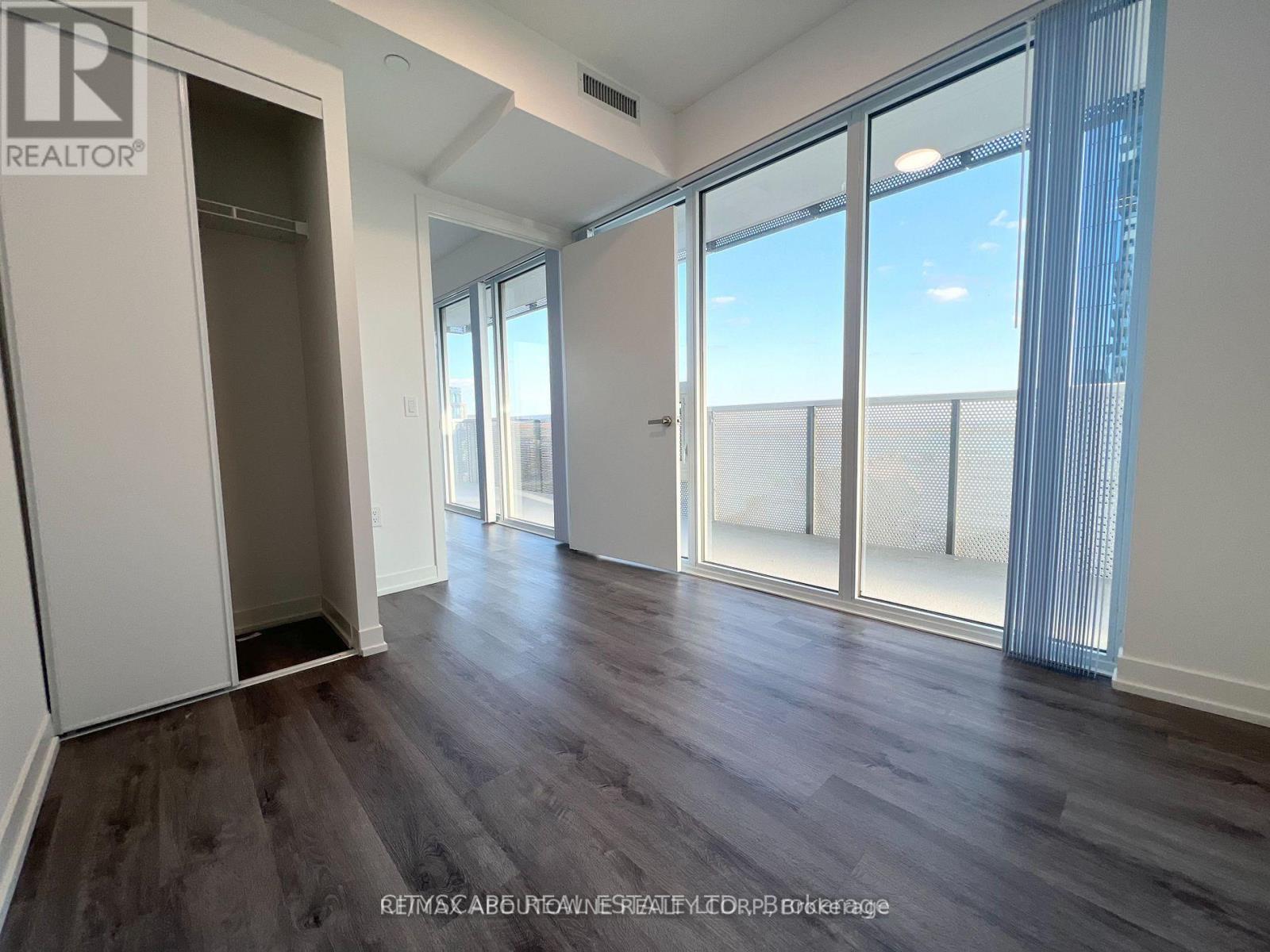 1607 - 138 Downes Street, Toronto (Waterfront Communities), Ontario  M5E 0E4 - Photo 5 - C12480549