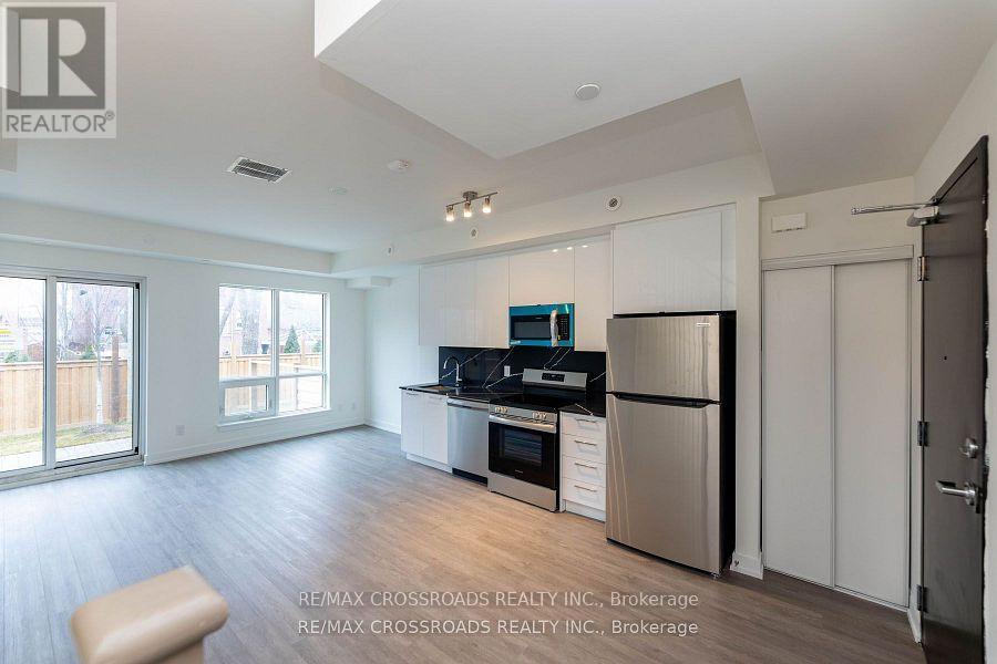 Th47 - 861 Sheppard Avenue W, Toronto (Clanton Park), Ontario  M3H 2T5 - Photo 5 - C12480556
