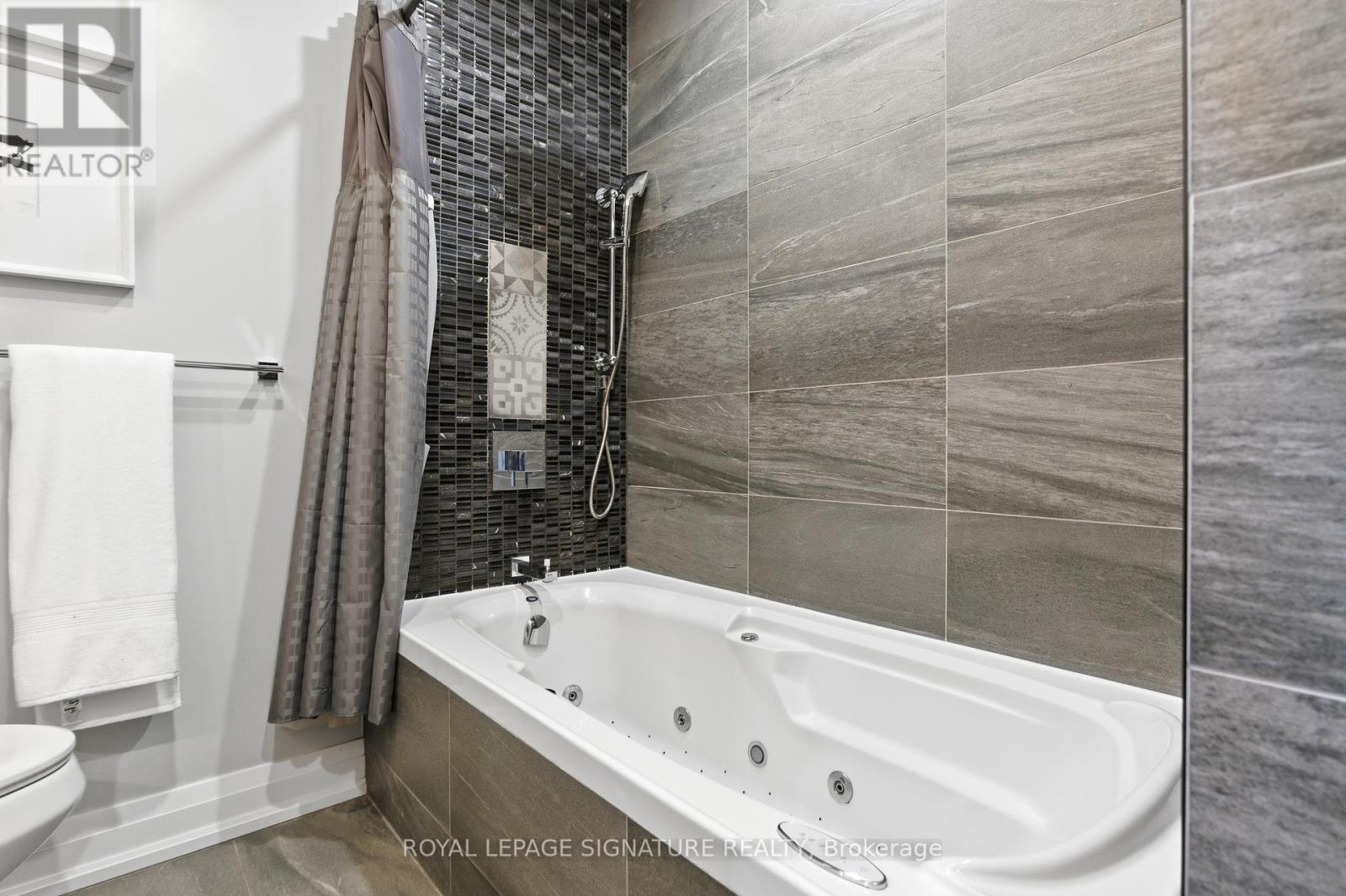 503 - 60 Bathurst Street, Toronto, Ontario  M5V 2P4 - Photo 15 - C12480581