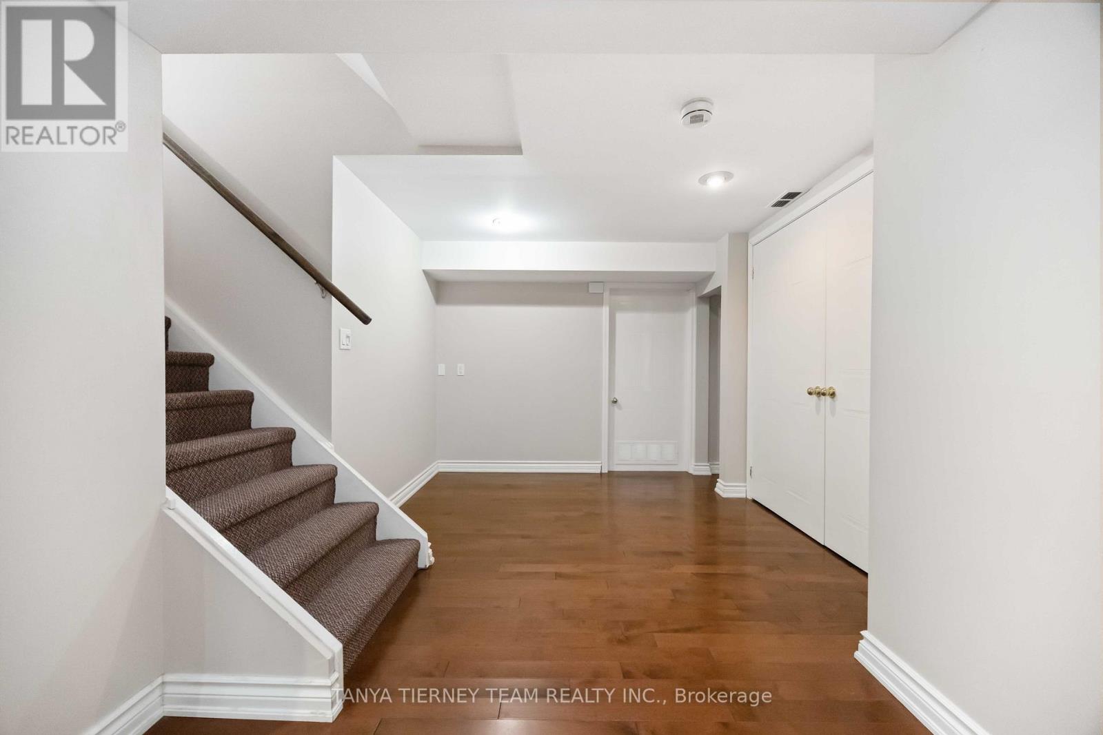 6 Lyndhurst Crescent, Whitby (Williamsburg), Ontario  L1R 1E4 - Photo 31 - E12480568