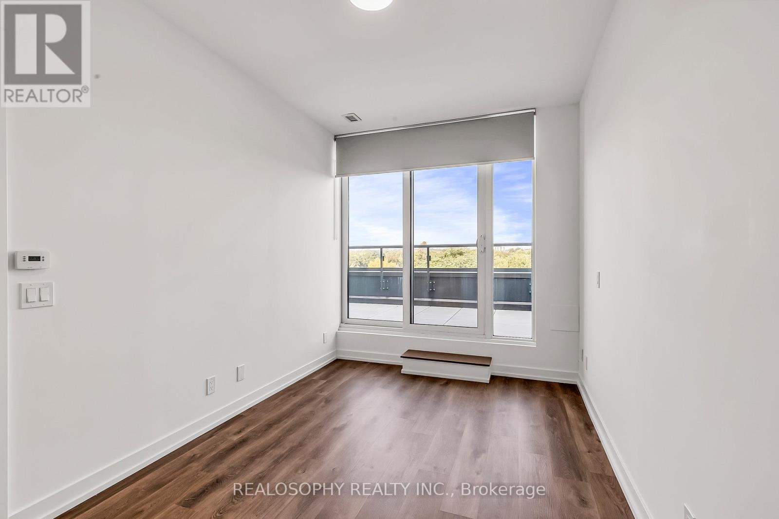 602 - 115 Larchmount Avenue, Toronto, Ontario  M4M 2Y6 - Photo 11 - E12480607