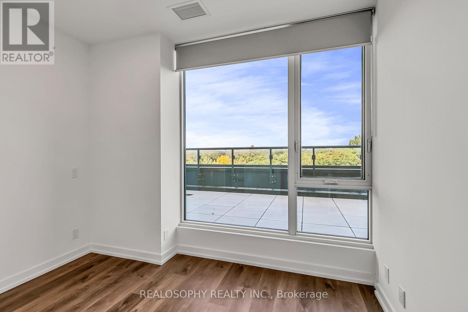 602 - 115 Larchmount Avenue, Toronto, Ontario  M4M 2Y6 - Photo 13 - E12480607