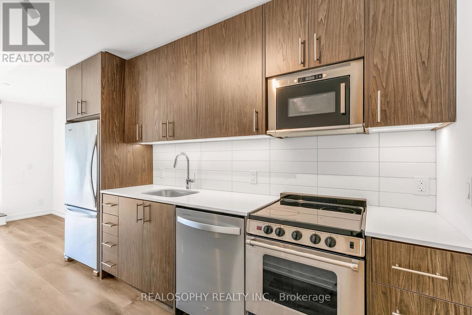 401 - 115 Larchmount Avenue, Toronto, Ontario  M4M 2Y6 - Photo 4 - E12480610