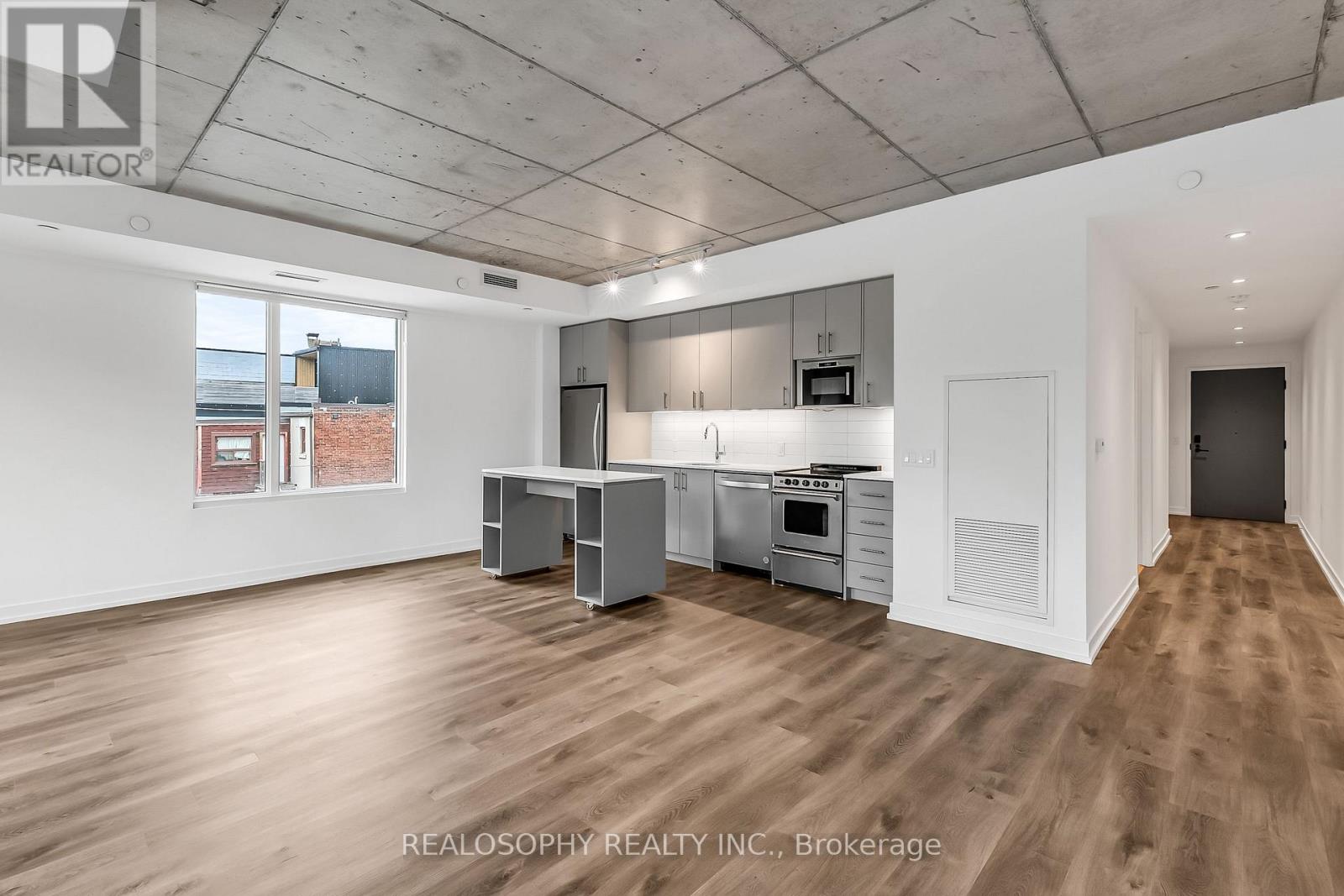 302 - 115 Larchmount Avenue, Toronto, Ontario  M4M 2Y6 - Photo 3 - E12480615