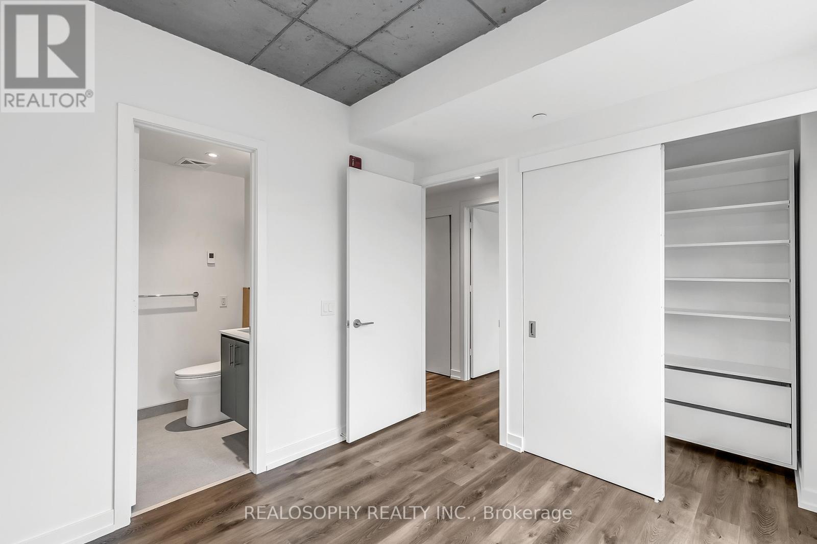 302 - 115 Larchmount Avenue, Toronto, Ontario  M4M 2Y6 - Photo 8 - E12480615