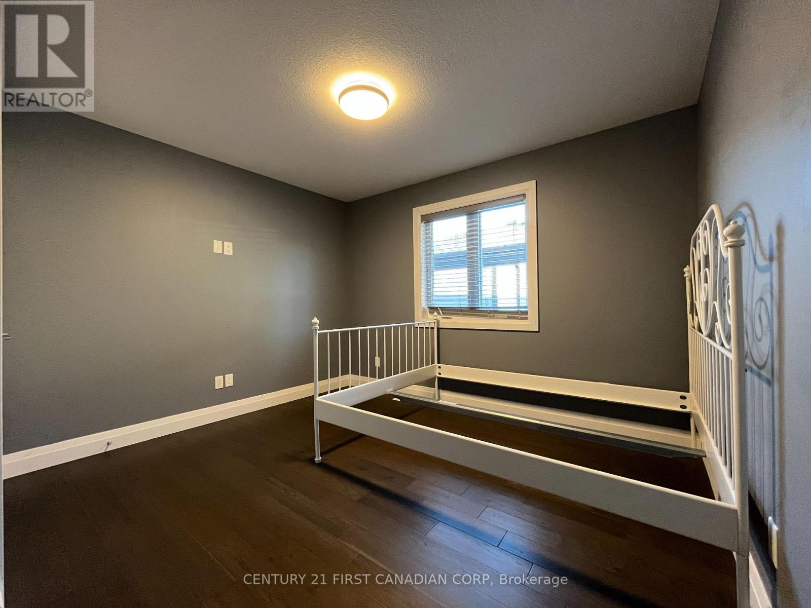 33 - 41 Earlscourt Terrace, Middlesex Centre, Ontario  N0L 1R0 - Photo 24 - X12460841