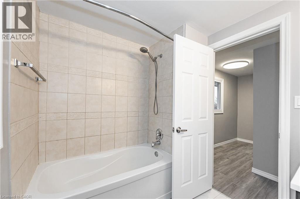 111 Chalmers Street S, Cambridge, Ontario  N1R 6A5 - Photo 27 - 40779449