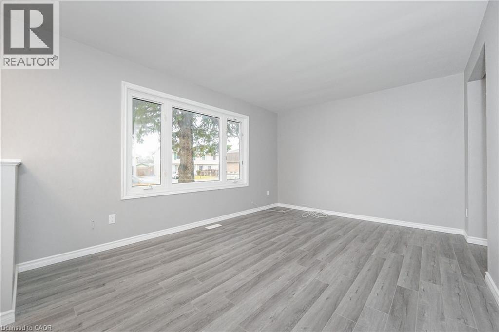 111 Chalmers Street S, Cambridge, Ontario  N1R 6A5 - Photo 4 - 40779449