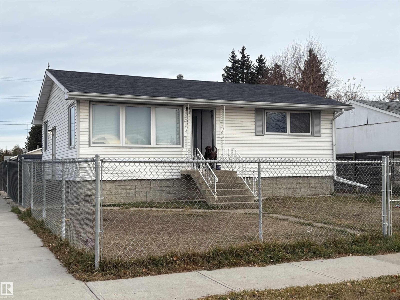 5138 46 AV, St. Paul Town, Alberta