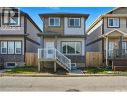 46 235 Rosewood BOULEVARD E Rosewood