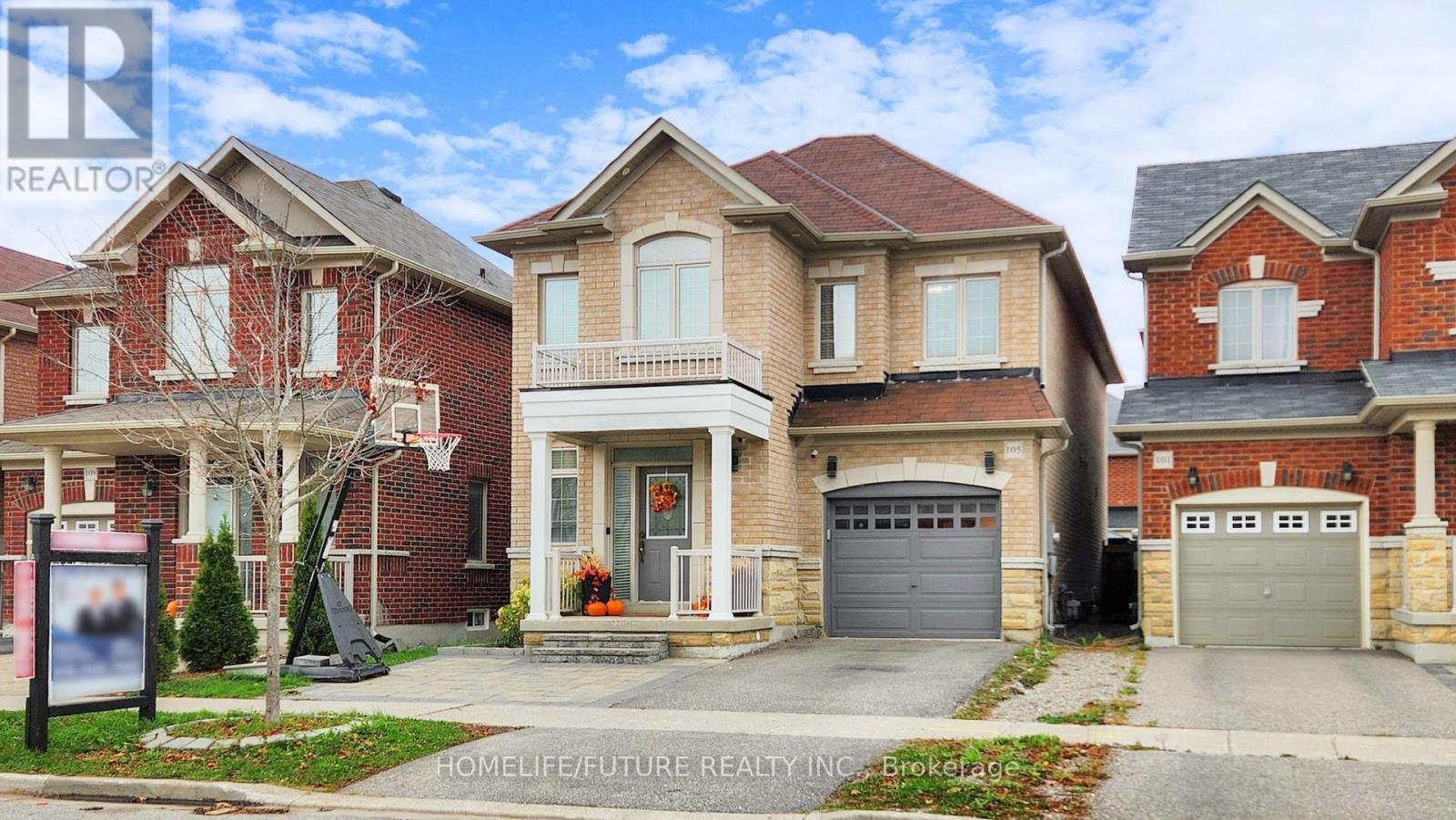 105 Juglans Crescent, Whitchurch-Stouffville, Ontario  L4A 1S5 - Photo 2 - N12480513
