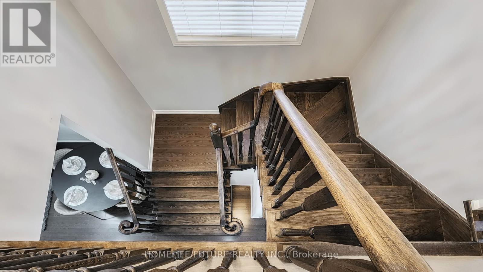 105 Juglans Crescent, Whitchurch-Stouffville, Ontario  L4A 1S5 - Photo 21 - N12480513