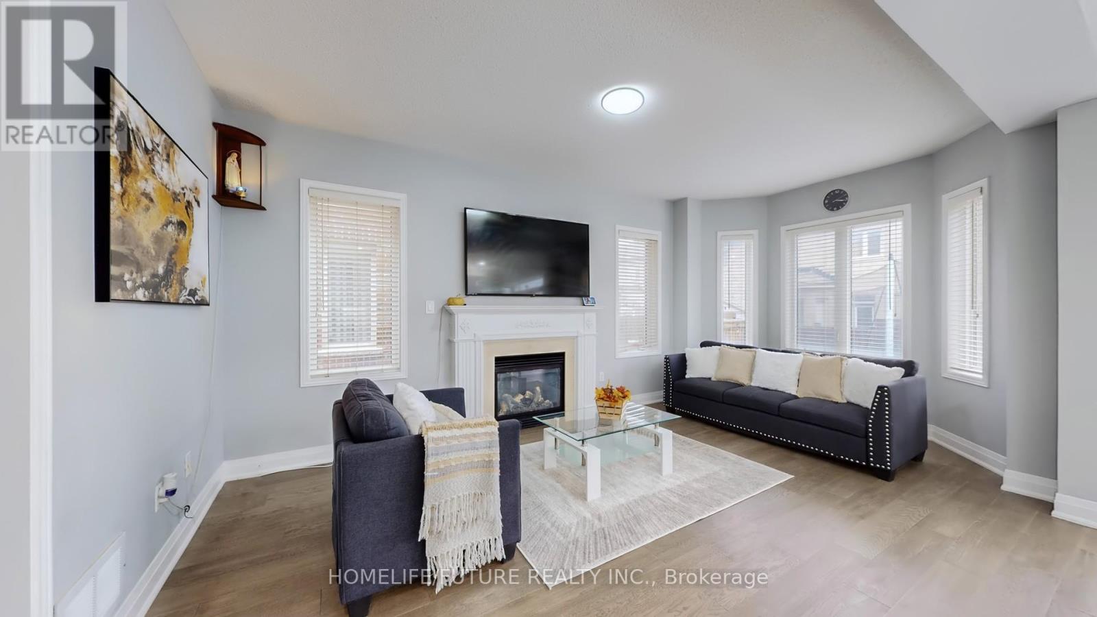 105 Juglans Crescent, Whitchurch-Stouffville, Ontario  L4A 1S5 - Photo 7 - N12480513