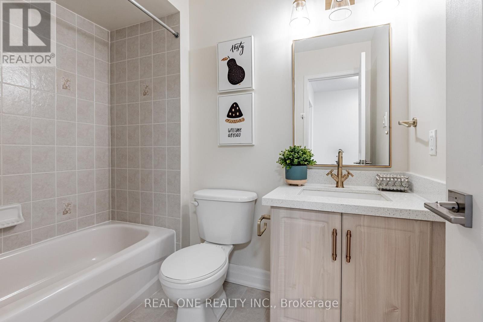 15 Debonair Street, Richmond Hill, Ontario  L4C 0R2 - Photo 24 - N12480536