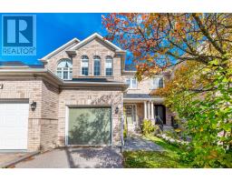 15 DEBONAIR STREET, Richmond Hill, Ontario