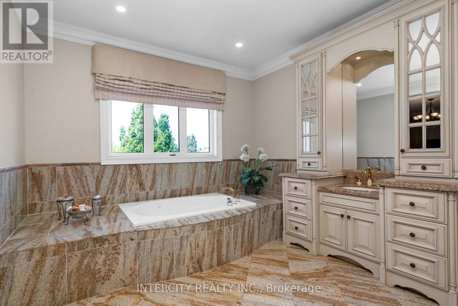 118 Park Ridge Drive, Vaughan (Kleinburg), Ontario  L0J 1C0 - Photo 28 - N12480561