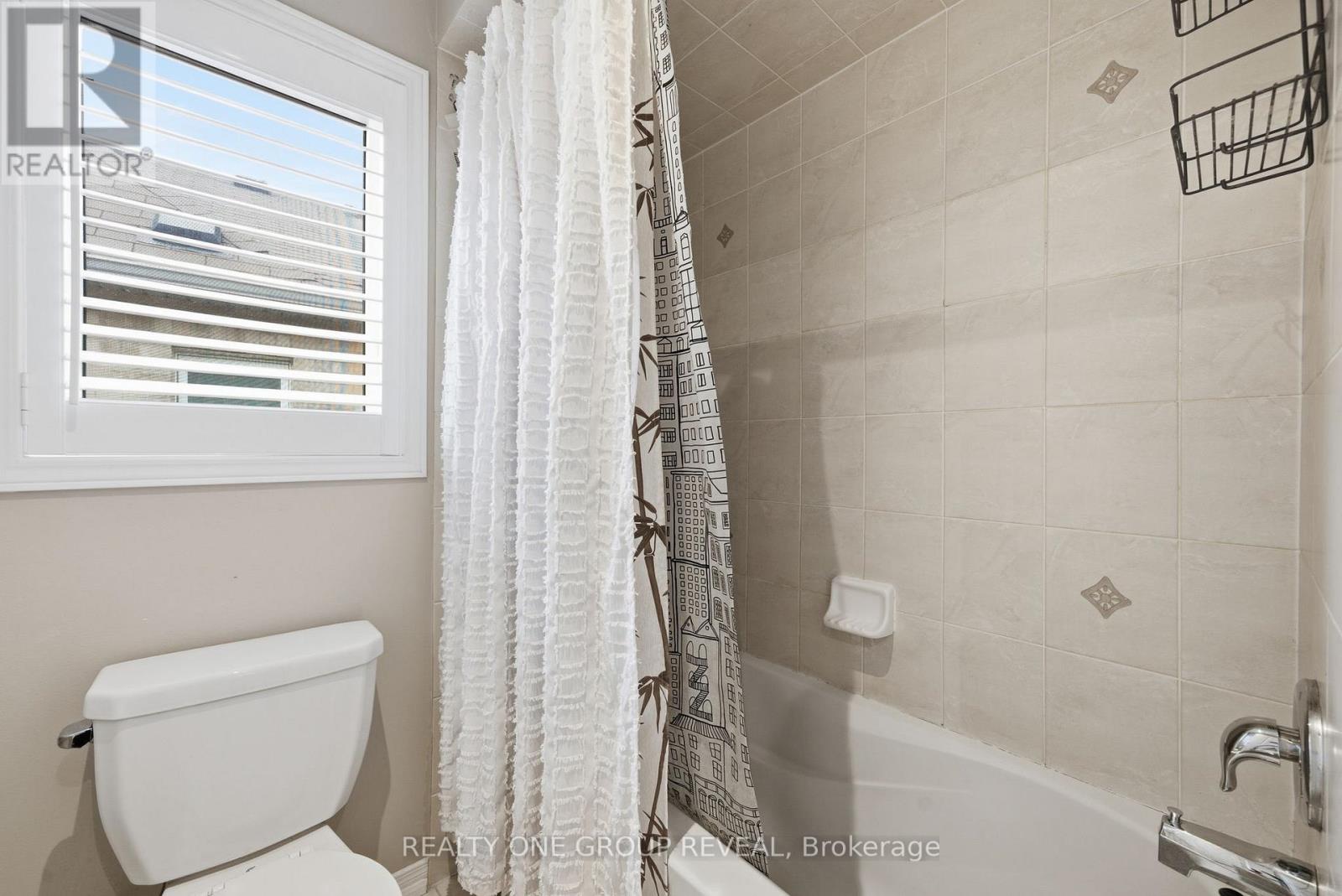 5 Robertdale Court, Whitchurch-Stouffville, Ontario  L4A 0Y5 - Photo 29 - N12480571