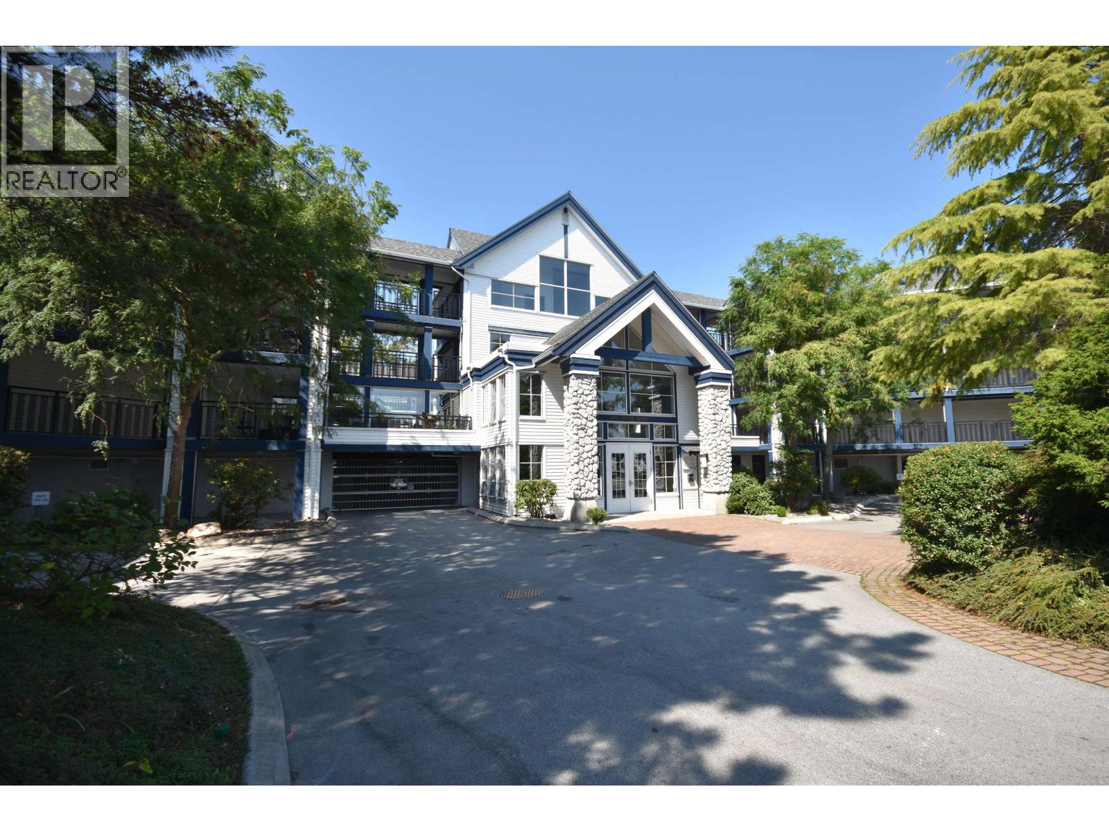 302 4955 River Road, Delta, British Columbia  V4K 4V9 - Photo 1 - R3040473