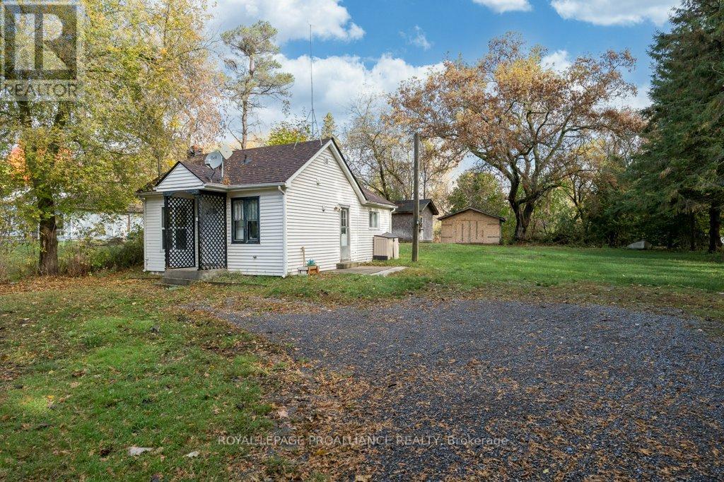 21901 Loyalist Parkway, Quinte West (Murray Ward), Ontario  K0K 1L0 - Photo 2 - X12480647