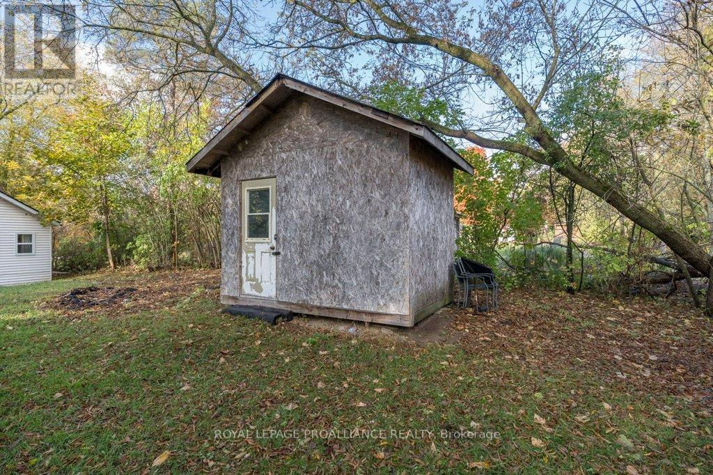 21901 Loyalist Parkway, Quinte West (Murray Ward), Ontario  K0K 1L0 - Photo 20 - X12480647