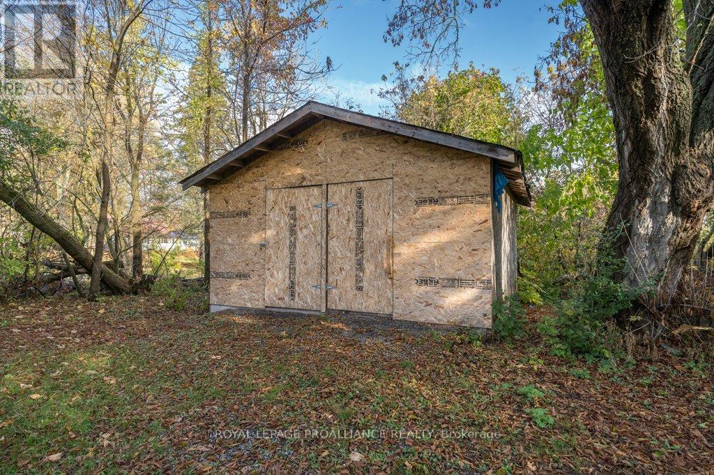 21901 Loyalist Parkway, Quinte West (Murray Ward), Ontario  K0K 1L0 - Photo 21 - X12480647