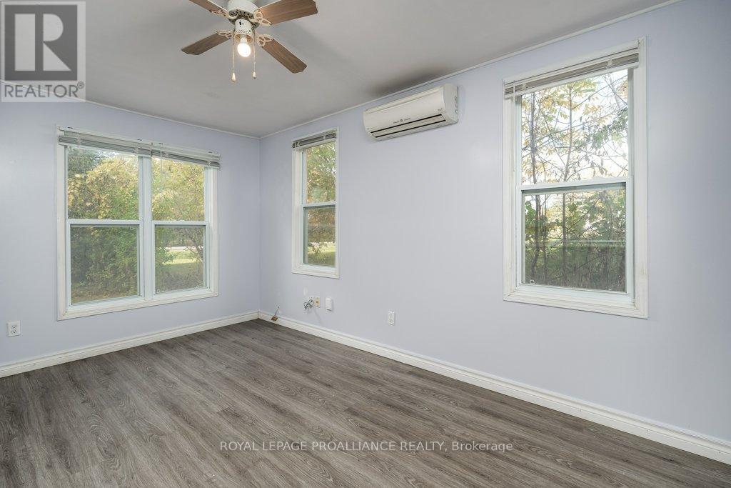21901 Loyalist Parkway, Quinte West (Murray Ward), Ontario  K0K 1L0 - Photo 7 - X12480647