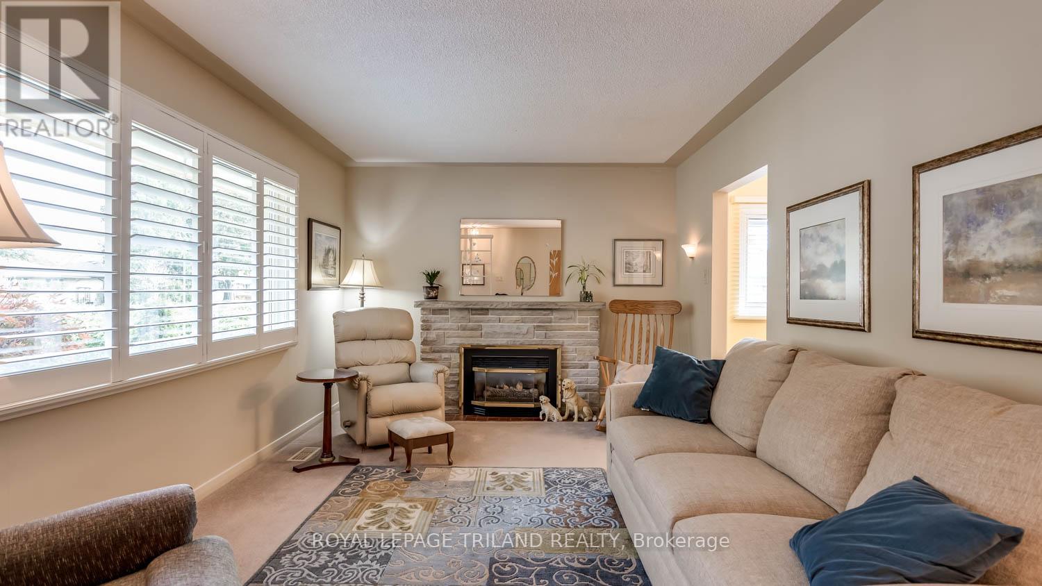 97 Goldwick Crescent, London East, Ontario  N5V 2K9 - Photo 3 - X12480635
