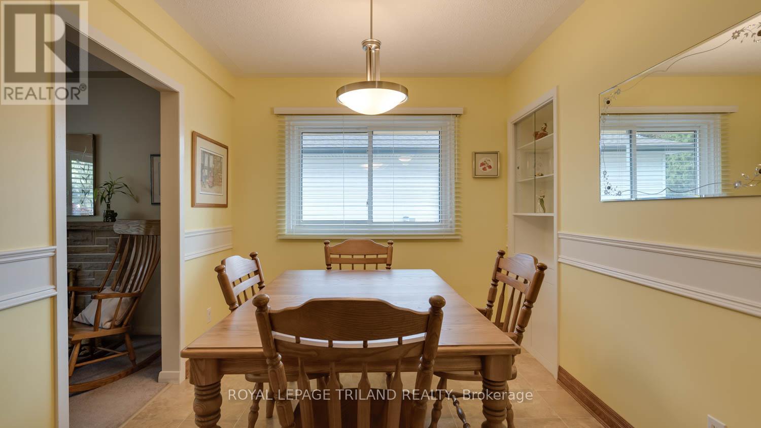 97 Goldwick Crescent, London East, Ontario  N5V 2K9 - Photo 6 - X12480635