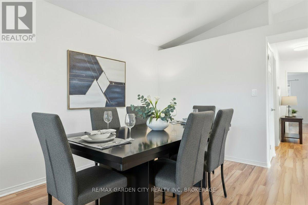 4 Fox Trail Drive, St. Catharines (Rykert/vansickle), Ontario  L2S 3T7 - Photo 36 - X12480311