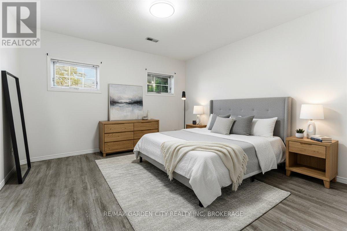 4 Fox Trail Drive, St. Catharines (Rykert/vansickle), Ontario  L2S 3T7 - Photo 38 - X12480311