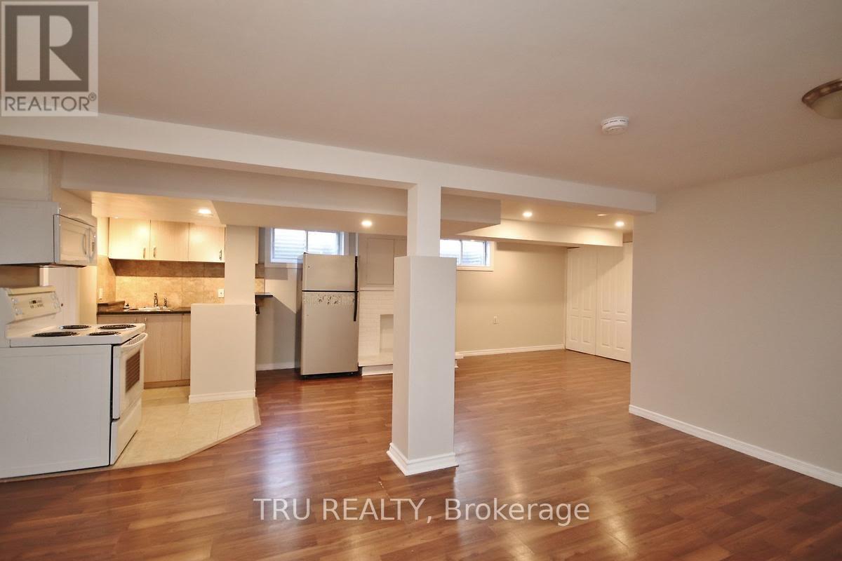 B - 2555 Iris Street, Ottawa, Ontario  K2C 1E2 - Photo 6 - X12480659