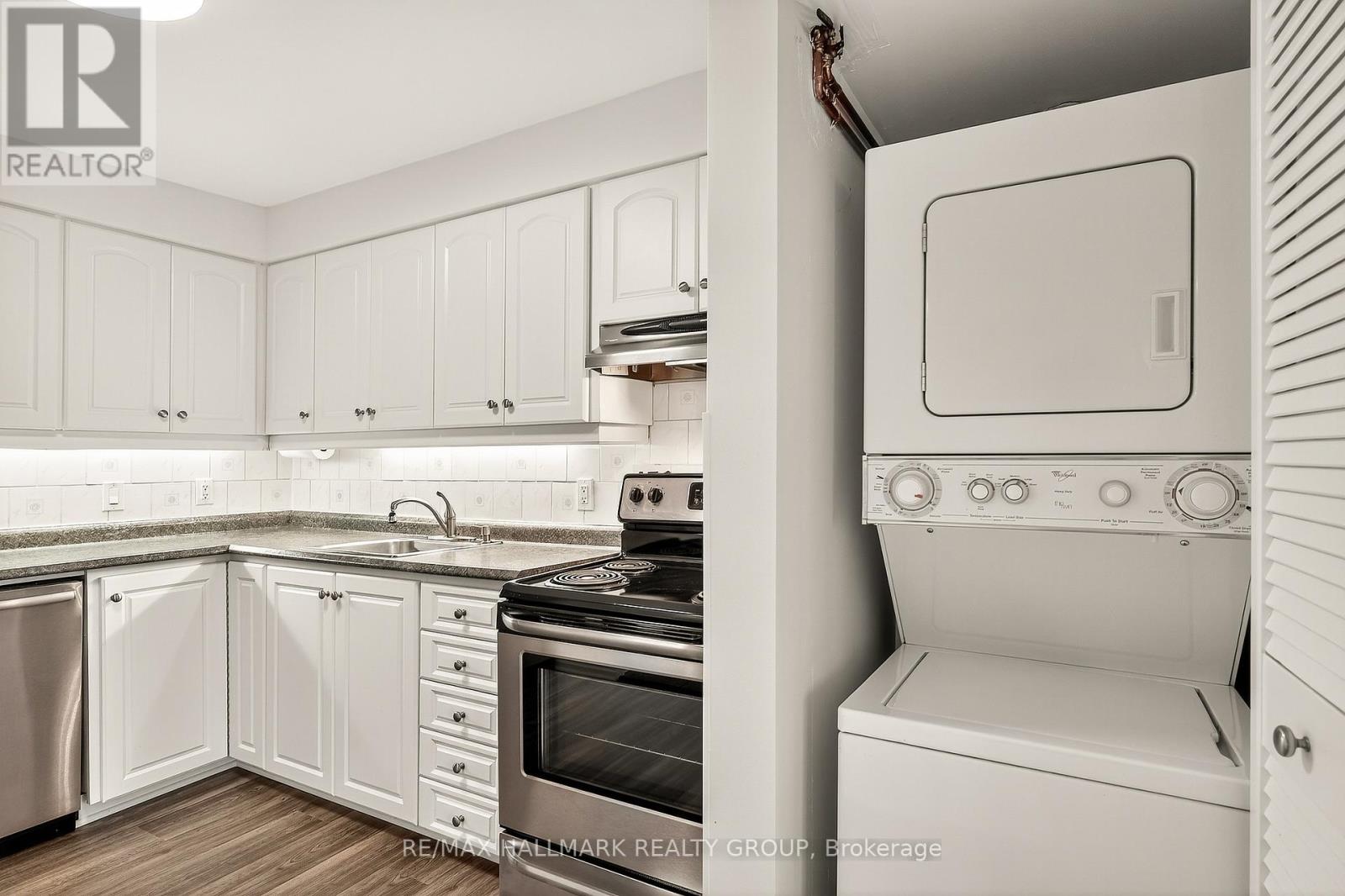 1702 - 1195 Richmond Road, Ottawa, Ontario  K2B 8E4 - Photo 18 - X12480662