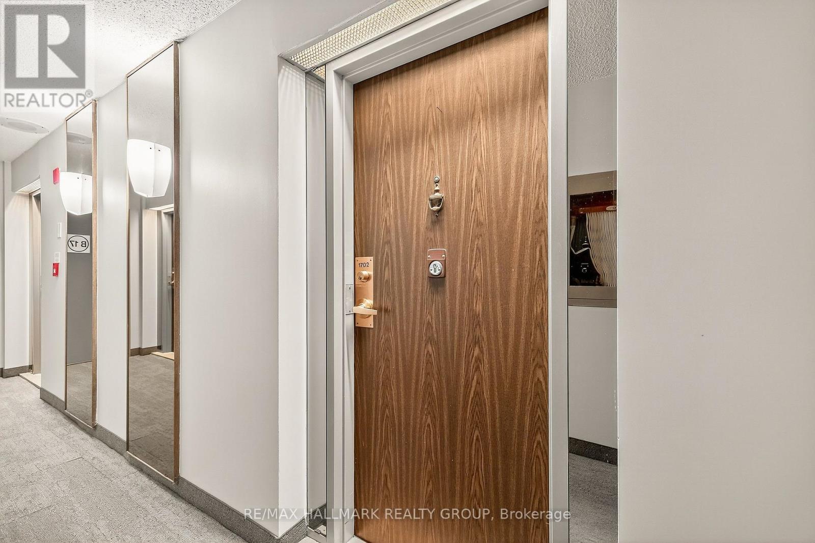 1702 - 1195 Richmond Road, Ottawa, Ontario  K2B 8E4 - Photo 5 - X12480662