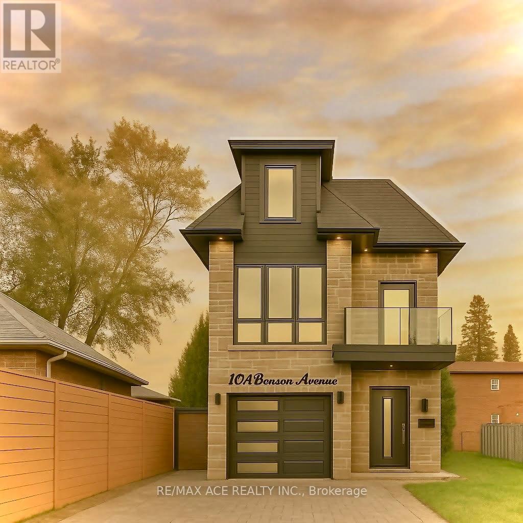 10A BENSON AVENUE, Mississauga, Ontario
