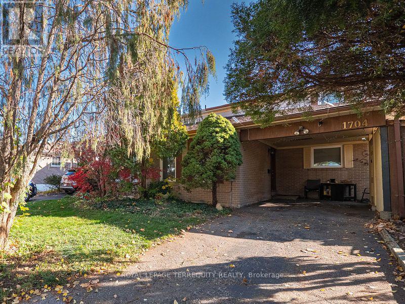 1704 OBERON CRESCENT, Mississauga, Ontario