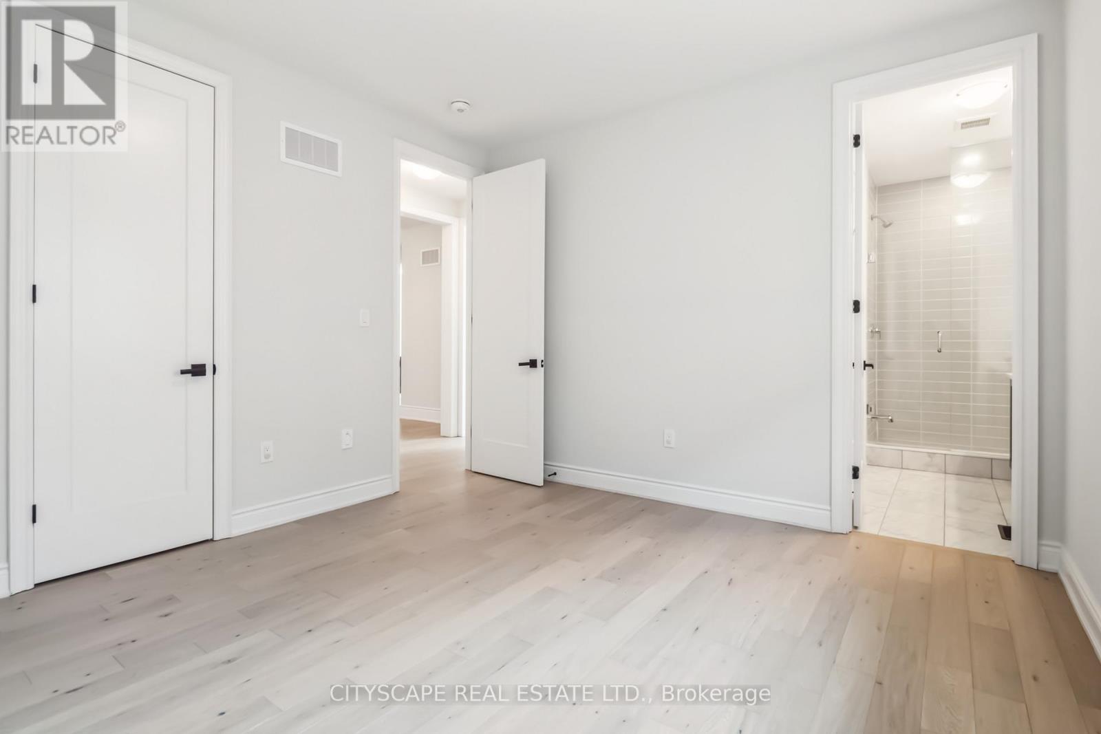 1268 Meadowside Path, Oakville, Ontario  L6M 5M9 - Photo 38 - W12480540