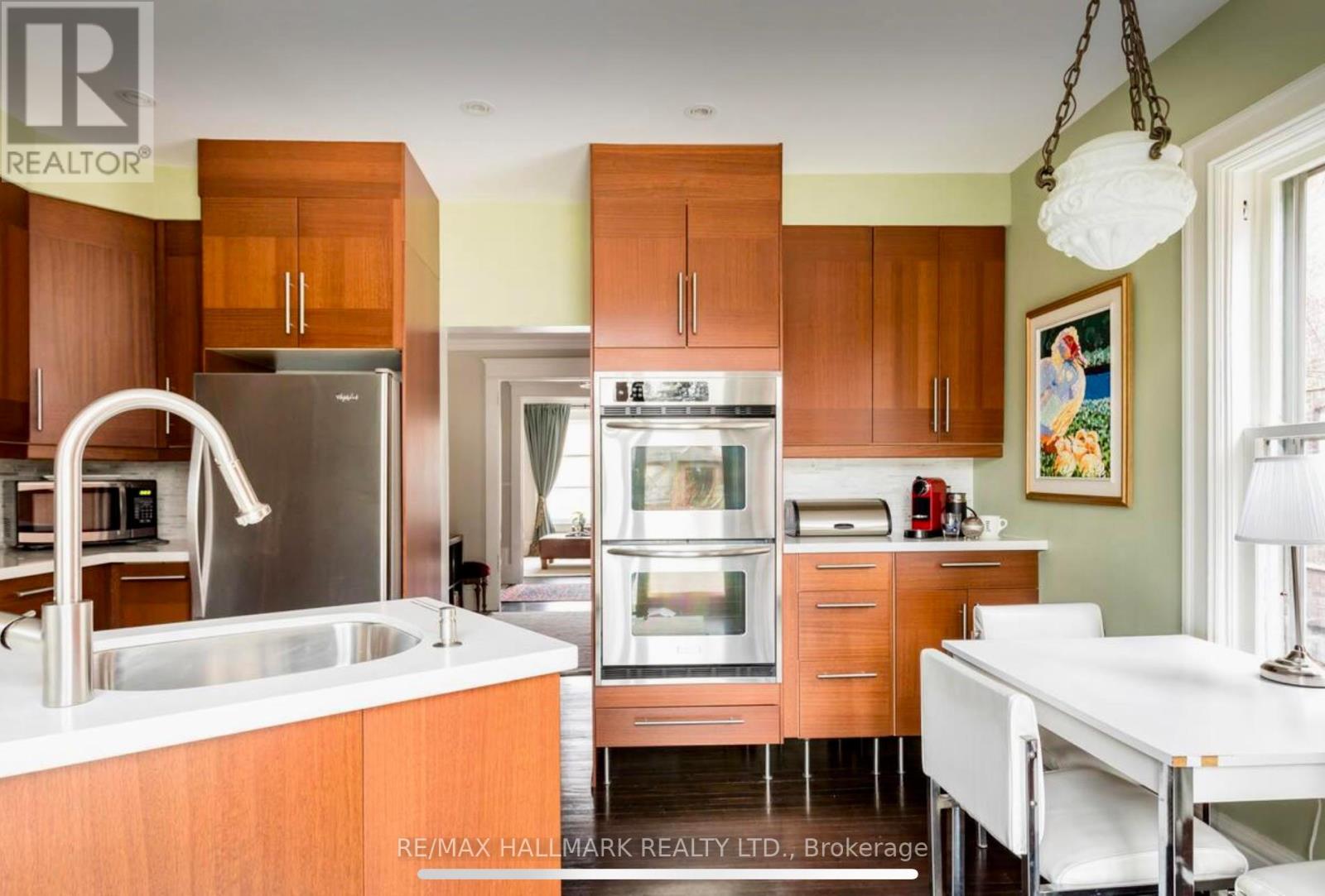 696 Indian Road, Toronto, Ontario  M6P 2C9 - Photo 10 - W12480546