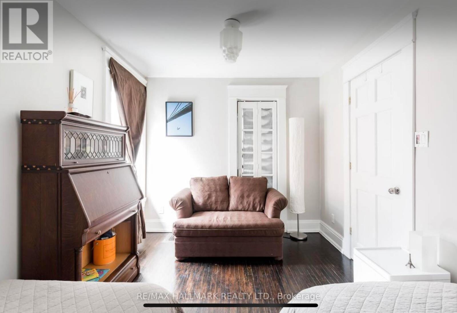 696 Indian Road, Toronto, Ontario  M6P 2C9 - Photo 17 - W12480546
