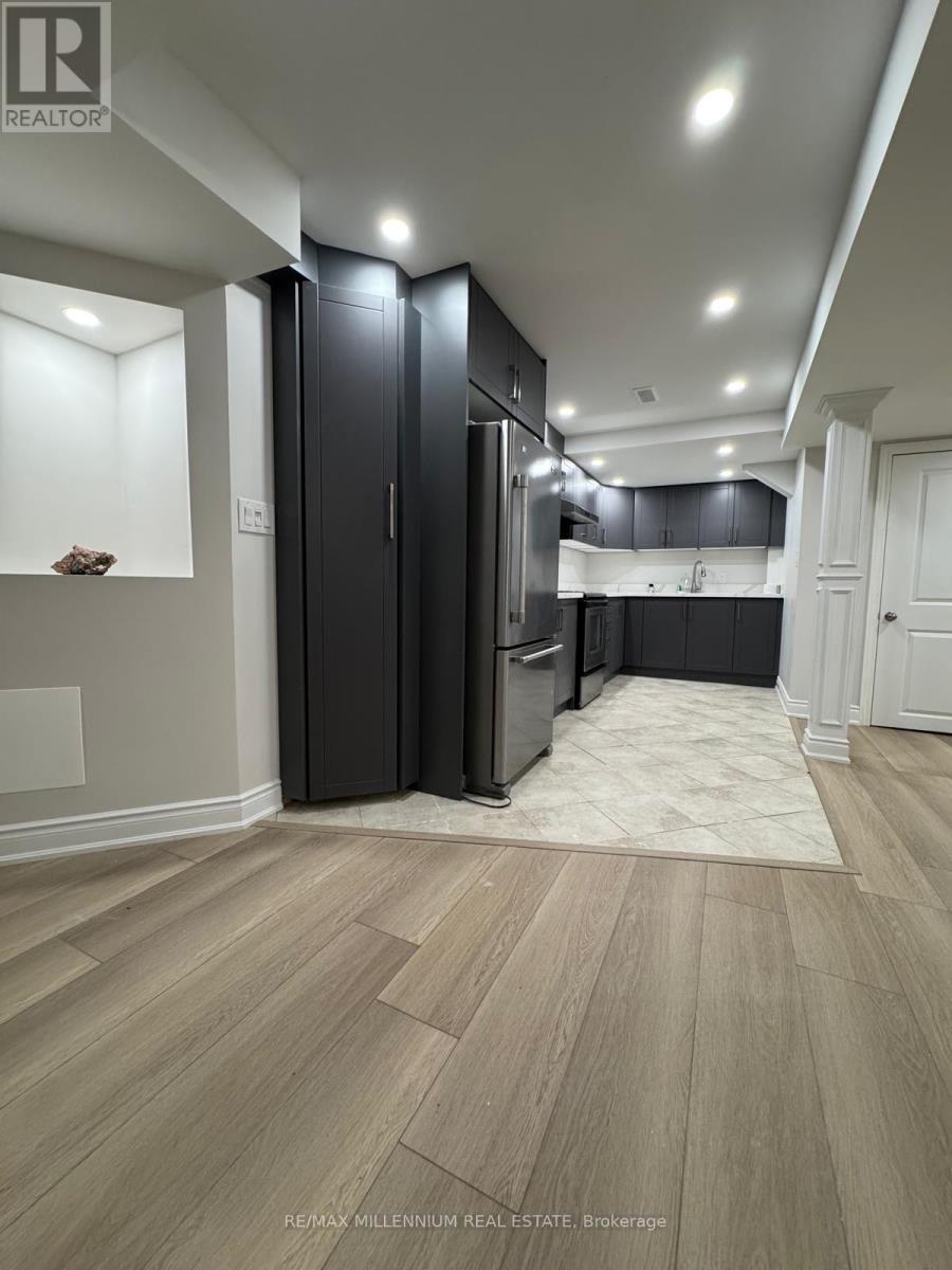 Bsmt - 4 Mountland Road, Brampton, Ontario  L6P 1Z9 - Photo 6 - W12480550