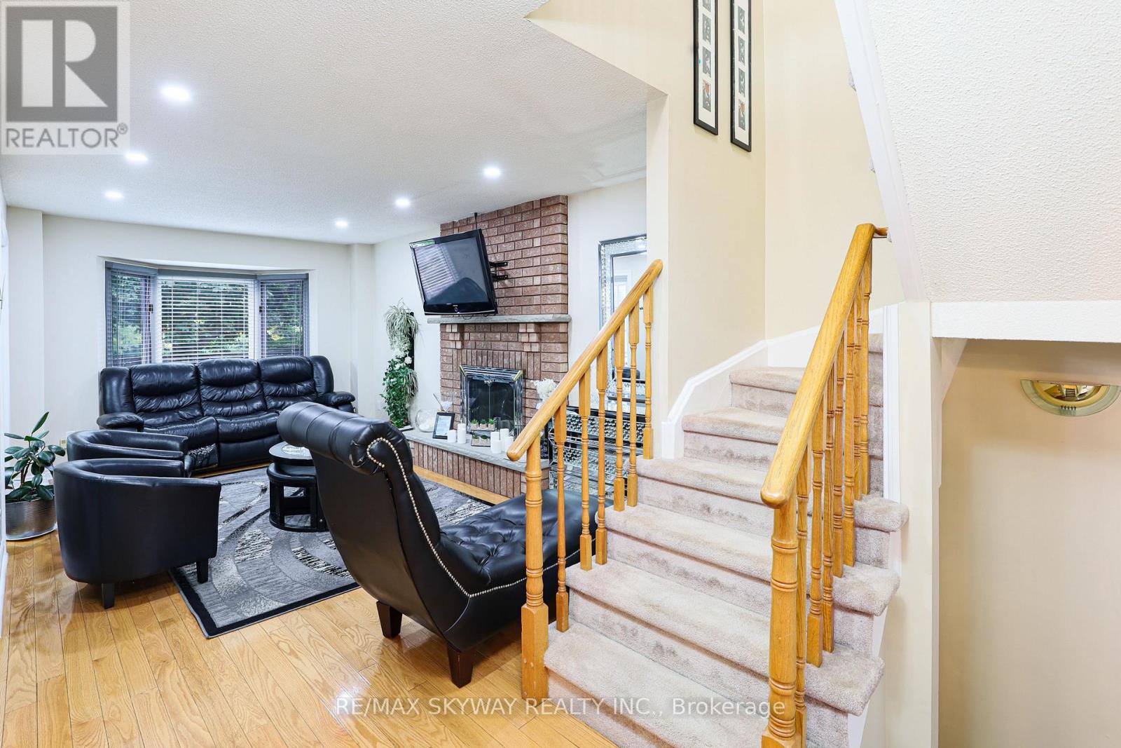 118 Leeward Drive, Brampton, Ontario  L6S 5V9 - Photo 12 - W12480555