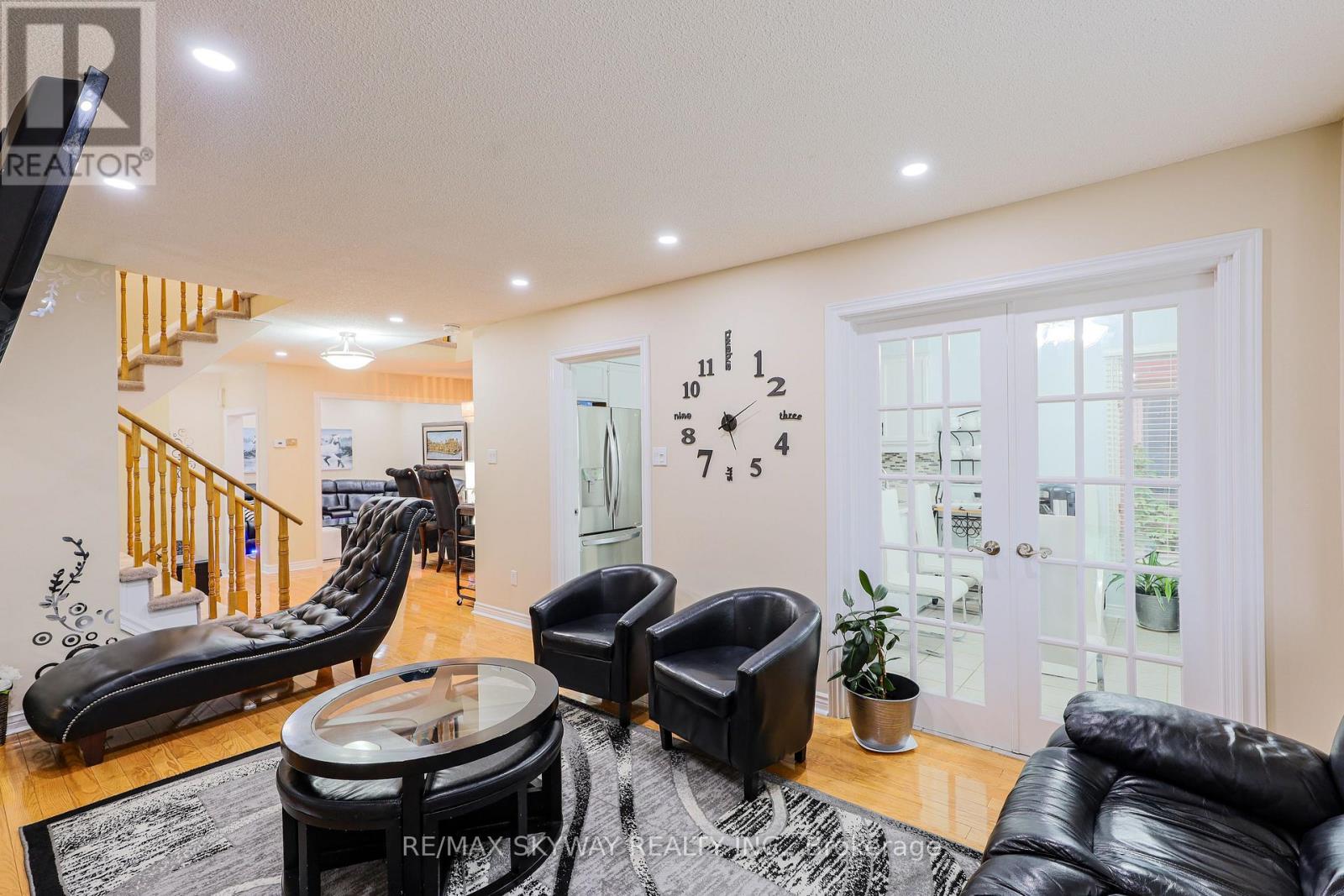 118 Leeward Drive, Brampton, Ontario  L6S 5V9 - Photo 13 - W12480555