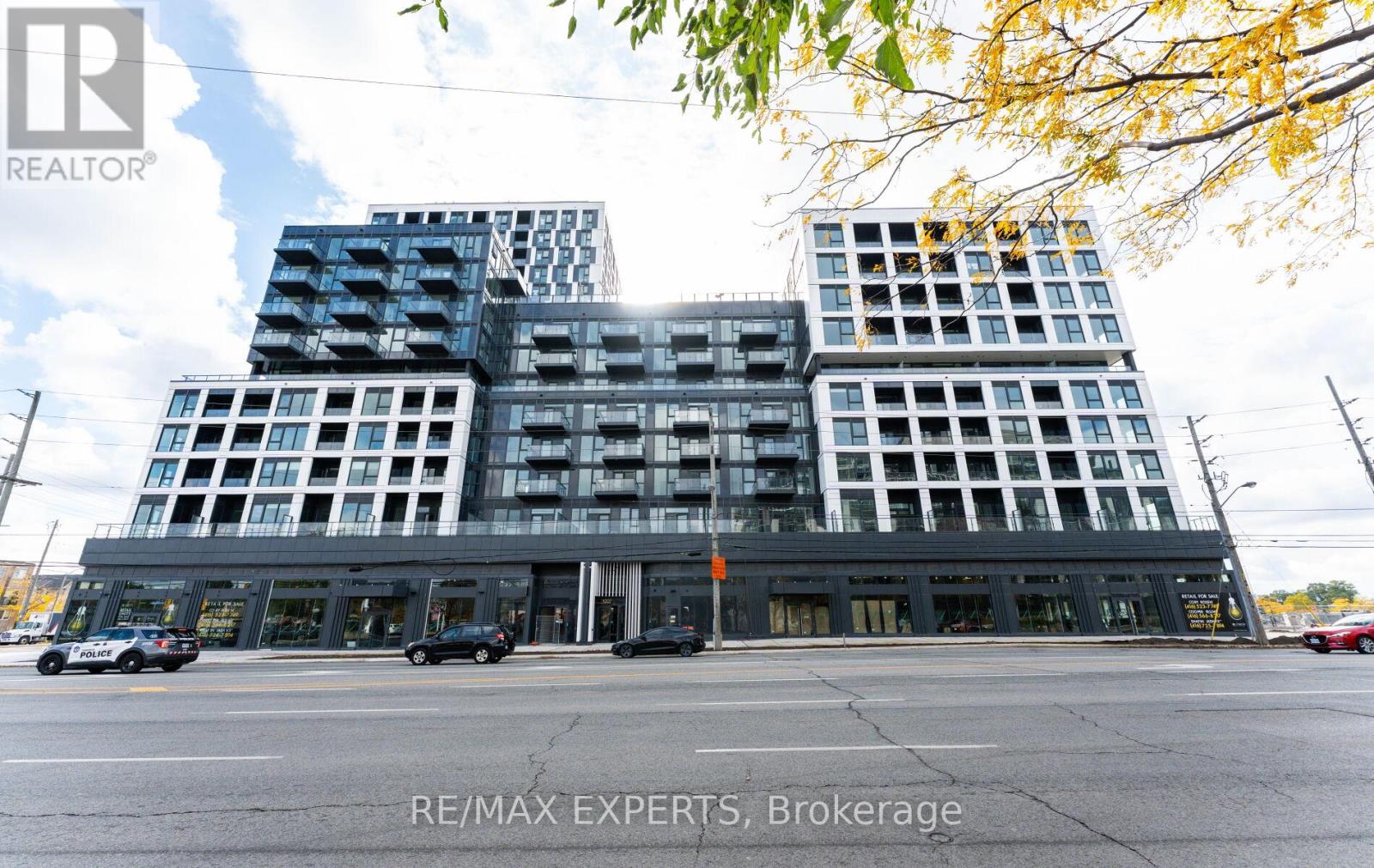 214 - 1007 THE QUEENSWAY, Toronto, Ontario