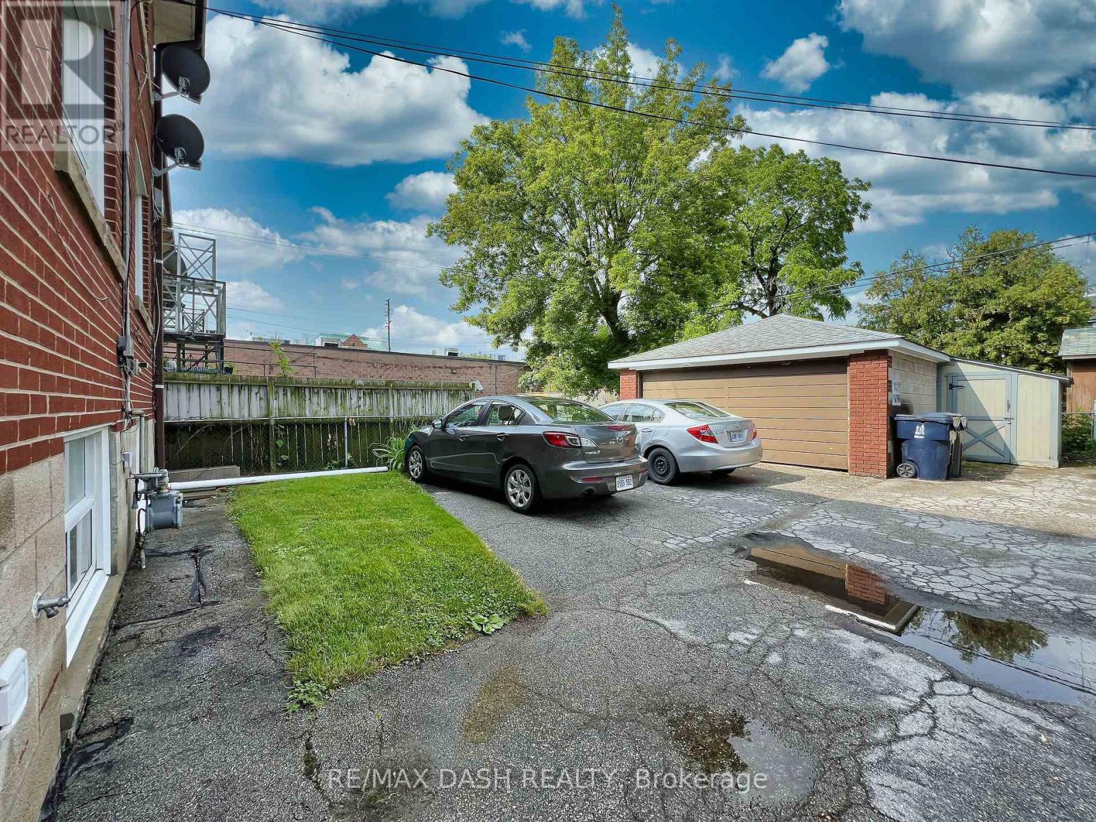 8 Nineteenth Street, Toronto, Ontario  M8V 3L3 - Photo 19 - W12480577