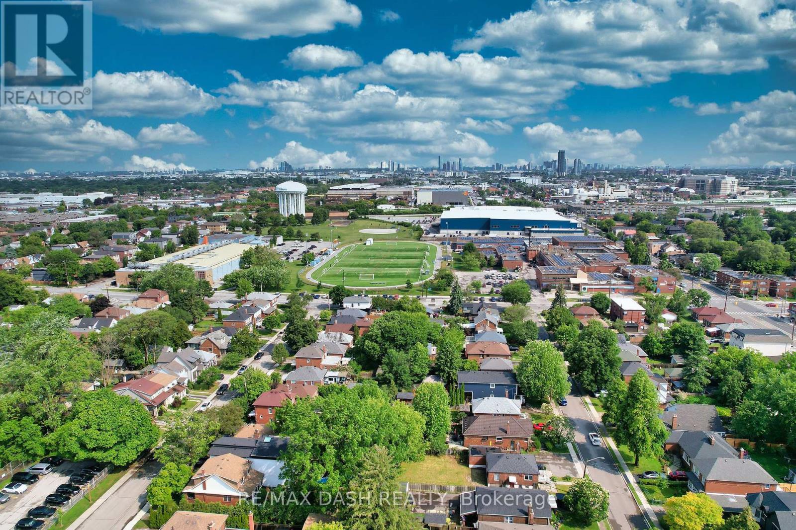 8 Nineteenth Street, Toronto, Ontario  M8V 3L3 - Photo 27 - W12480577