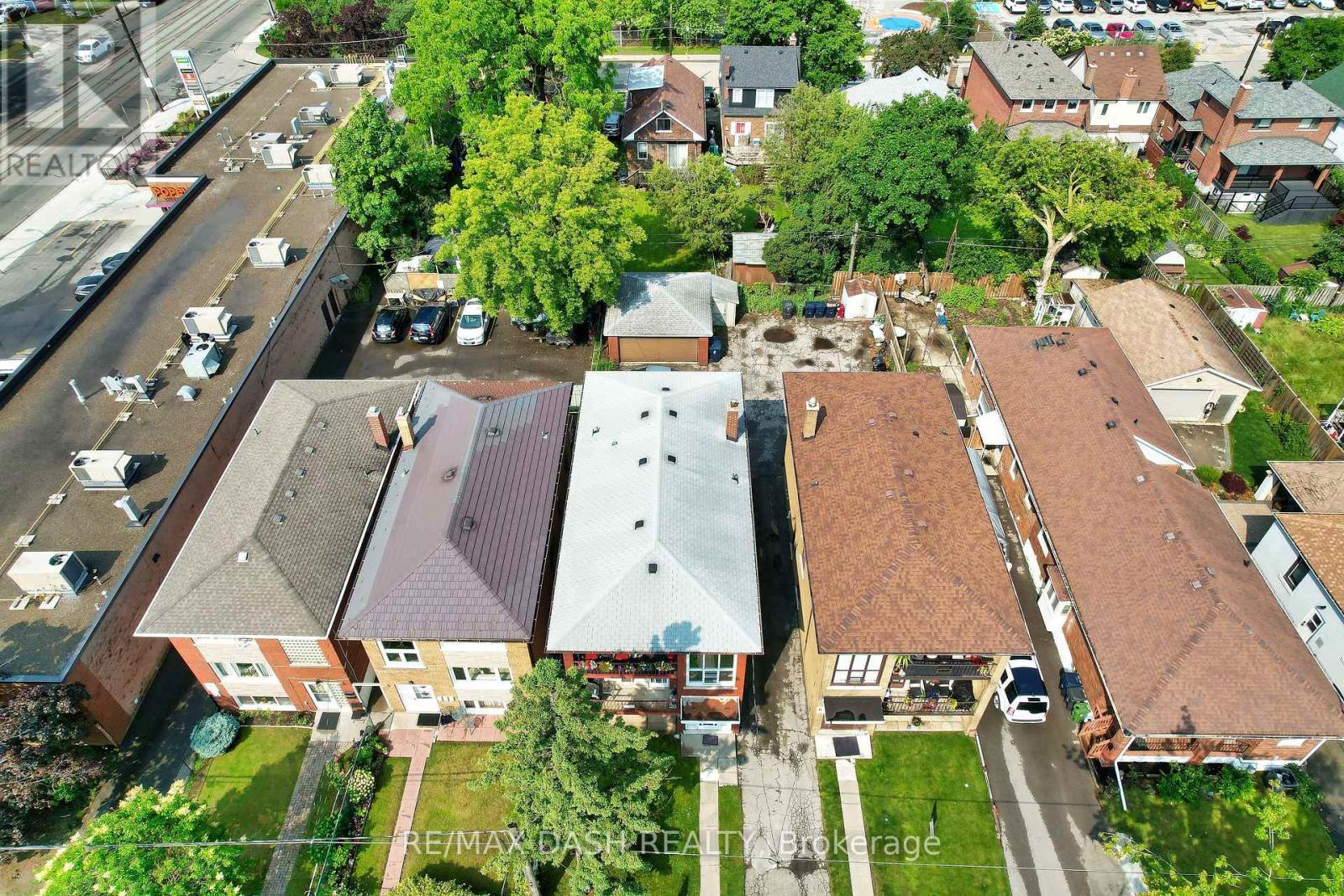 8 Nineteenth Street, Toronto, Ontario  M8V 3L3 - Photo 8 - W12480577