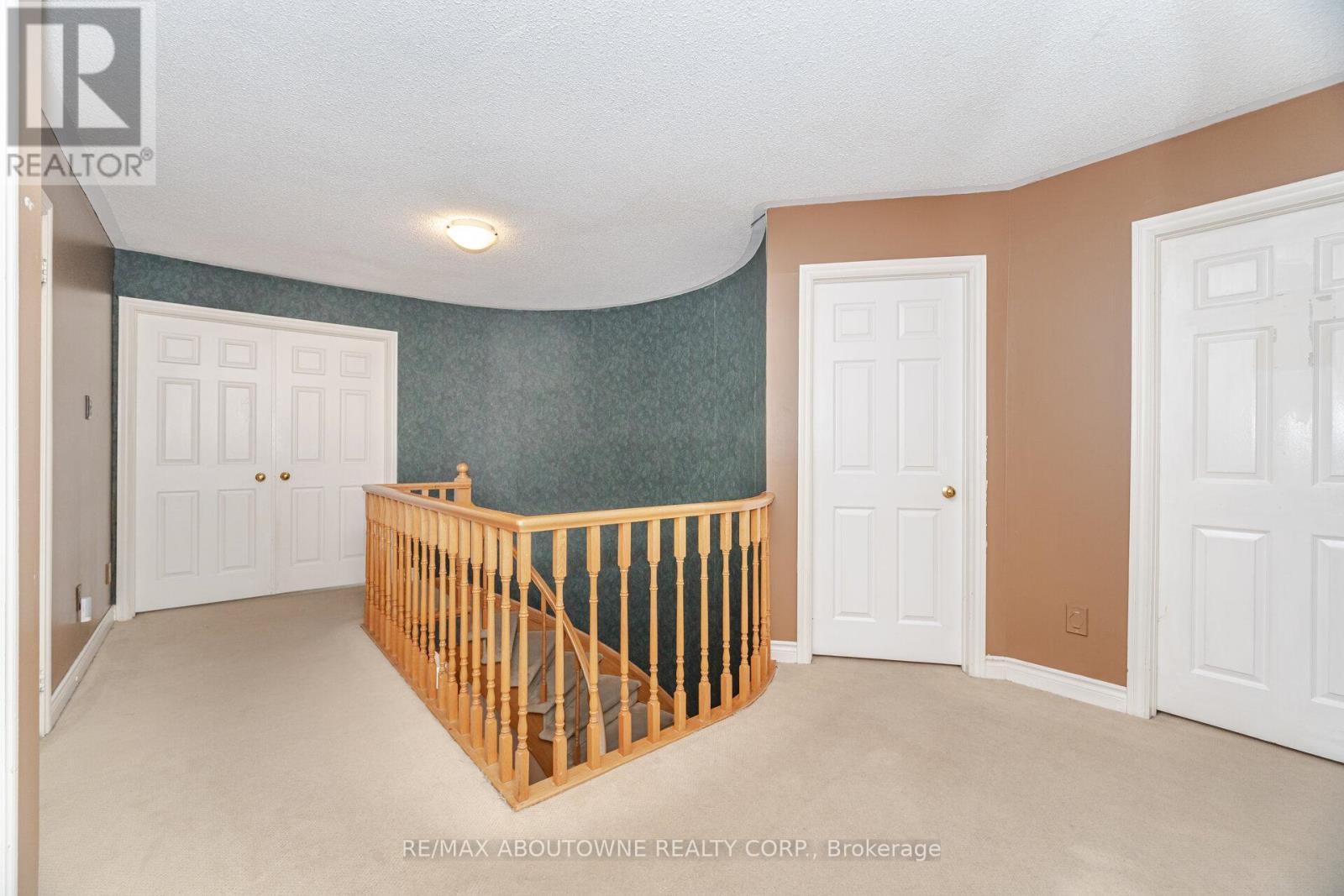 3704 Ketchum Court, Mississauga, Ontario  L5L 4S4 - Photo 25 - W12480590