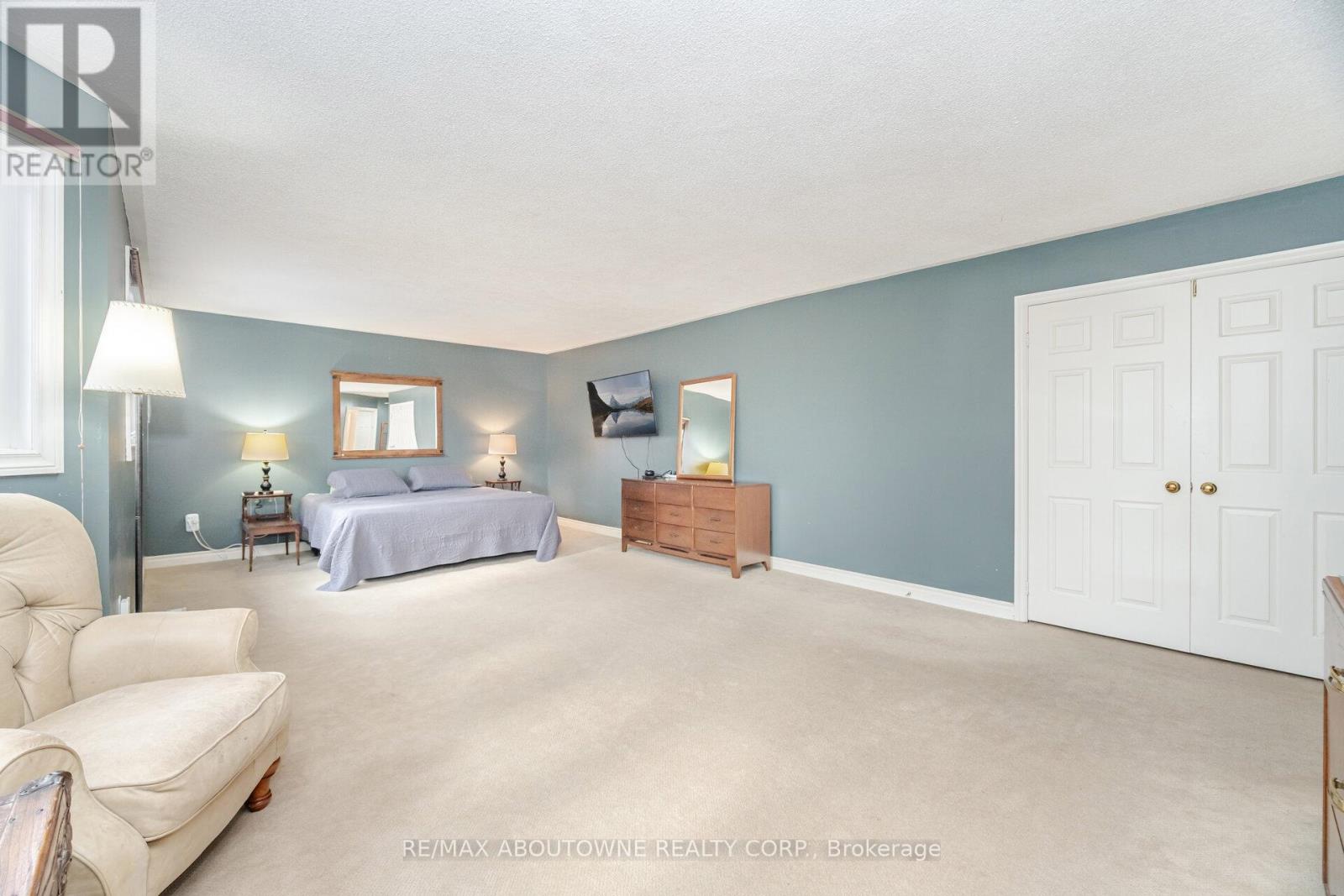 3704 Ketchum Court, Mississauga, Ontario  L5L 4S4 - Photo 27 - W12480590