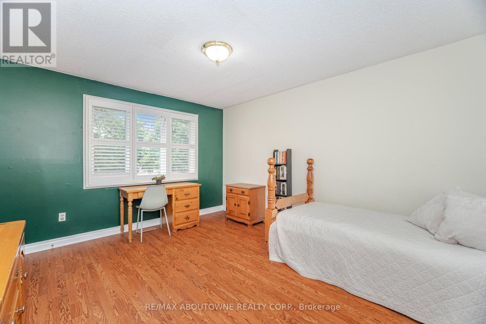 3704 Ketchum Court, Mississauga, Ontario  L5L 4S4 - Photo 34 - W12480590